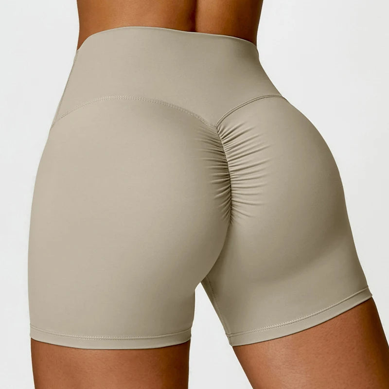 FORM SCRUNCH SHORTS
