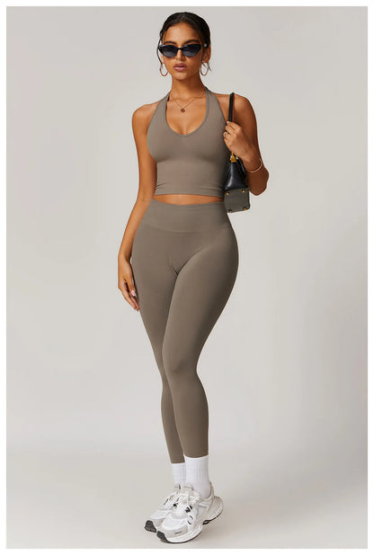 BOLD HALTER TOP